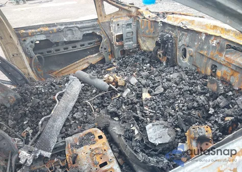 2017 Chrysler Pacifica Touring-L z USA, uszkodzony, nr VIN 2C4RC1BG5HR569183